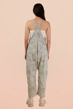 Load image into Gallery viewer, Camo mix jumper
