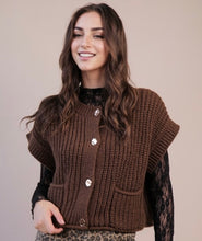 Load image into Gallery viewer, Choco vest
