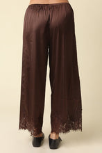 Load image into Gallery viewer, Olive lace trim pants
