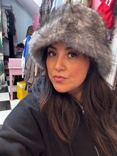 Load image into Gallery viewer, Smokey bucket hat
