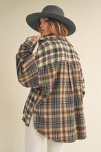 Load image into Gallery viewer, Perfect fall flannel

